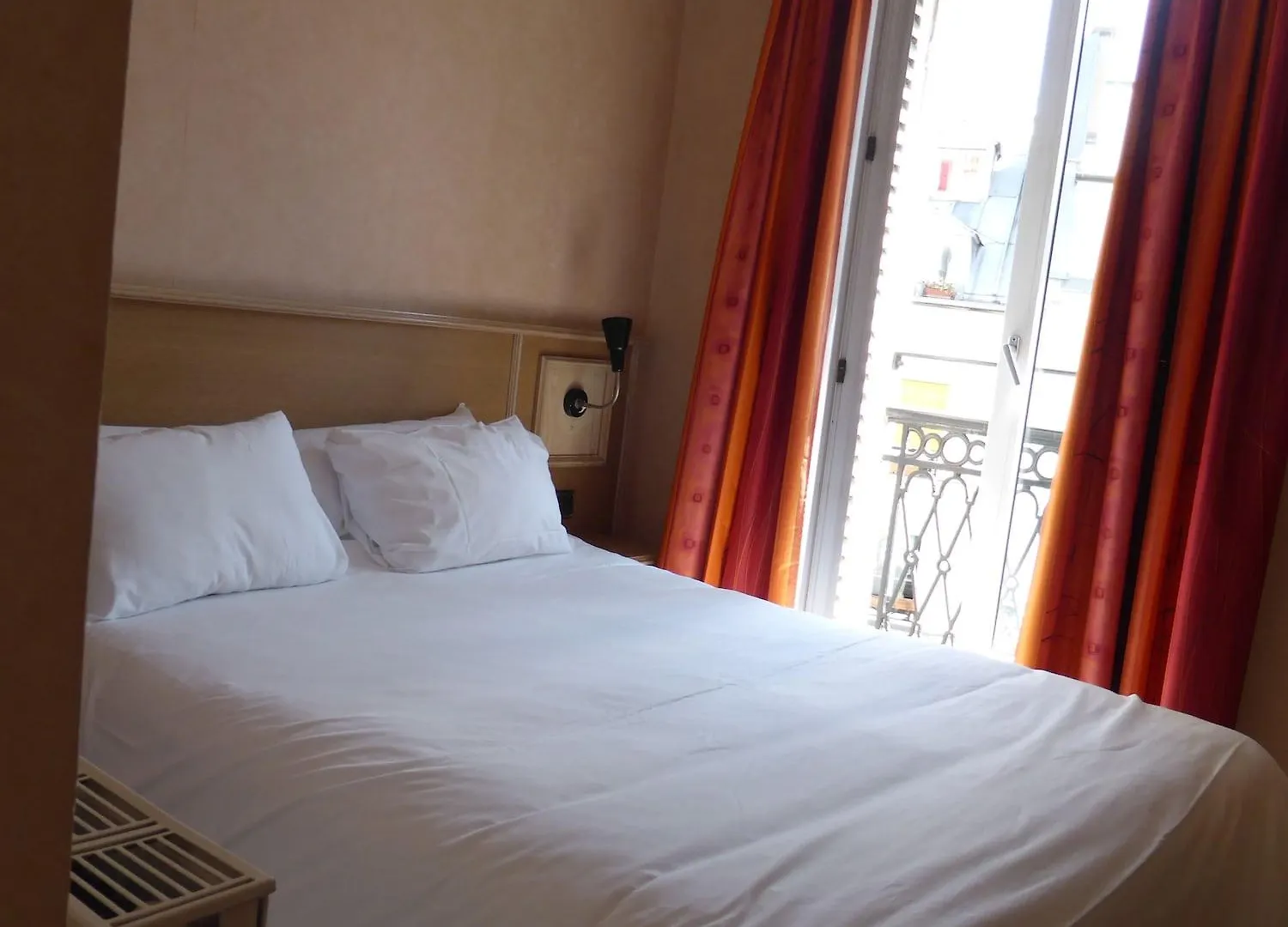 Hotel De Paris Saint Georges